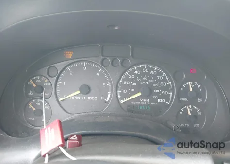 2000 GMC Jimmy Sle z USA, uszkodzony, nr VIN 1GKCS13WXY2155821